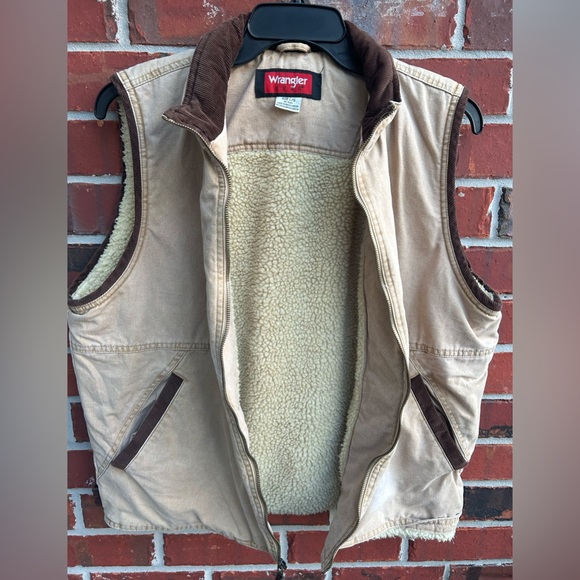 Wrangler Hero Large Khaki Canvas Full Zip Vest with Sherpa Lining (See Pics) - Picture 4 of 7